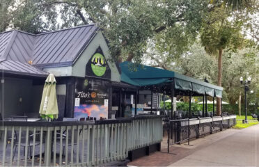 Relax Grill at Lake Eola